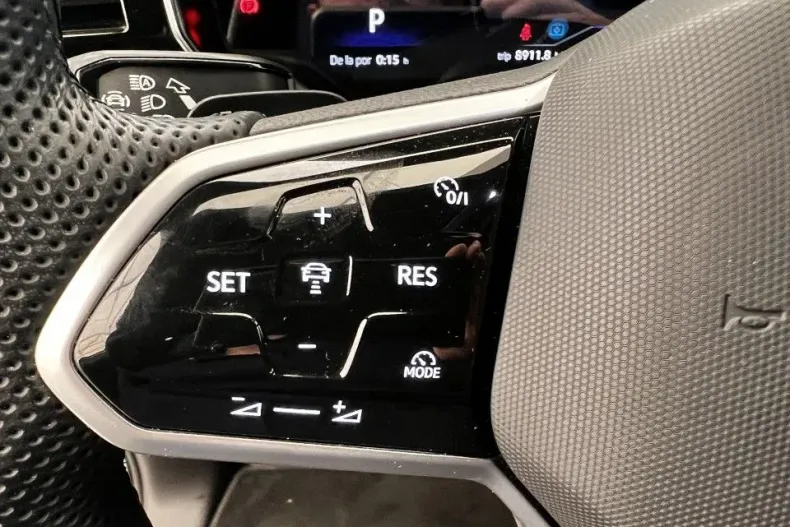 Volkswagen Touareg din 2023 cu 44.500 km - oferta VOL132140 - foto 19