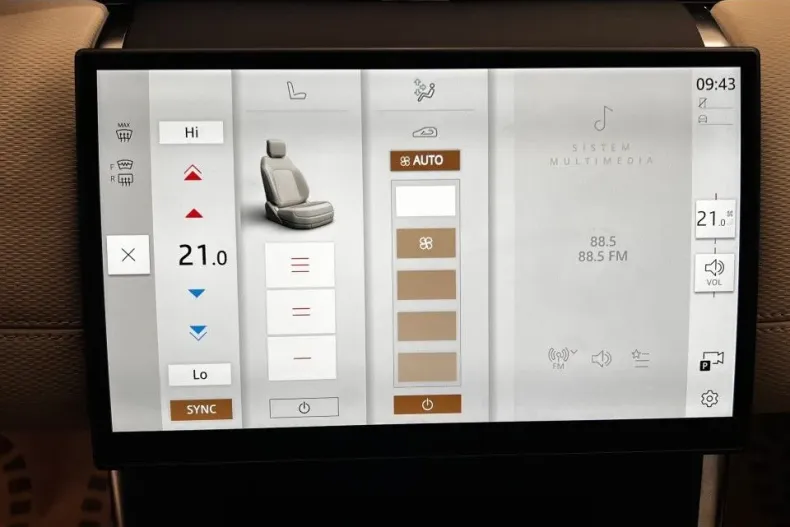 Land Rover Discovery Sport din 2024 cu 9.707 km - oferta LAN132144 - foto 24