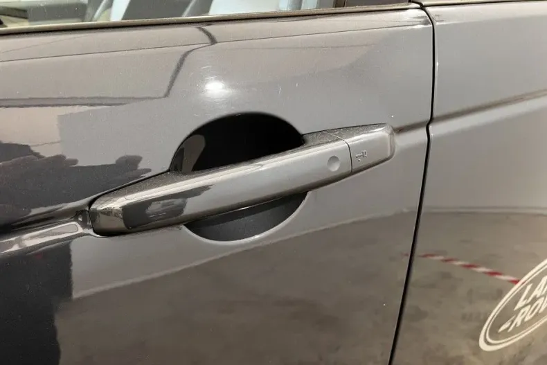 Land Rover Discovery Sport din 2024 cu 9.707 km - oferta LAN132144 - foto 35