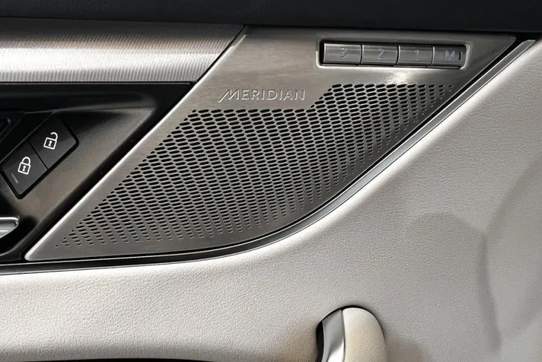 Jaguar F-Pace din 2024 cu 10.752 km - oferta JAG132146 - foto 8