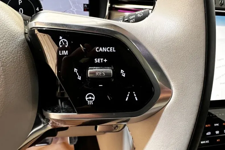 Jaguar F-Pace din 2024 cu 10.752 km - oferta JAG132146 - foto 13