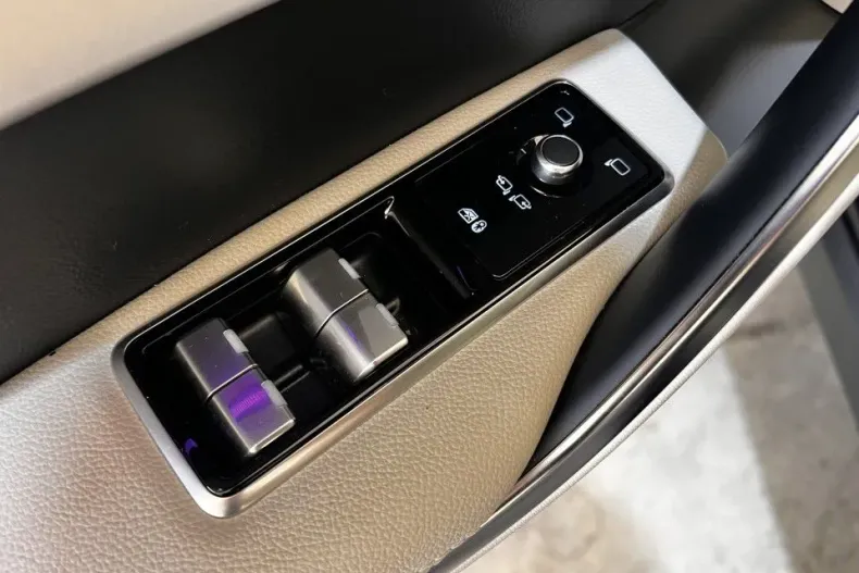 Jaguar F-Pace din 2024 cu 10.752 km - oferta JAG132146 - foto 25