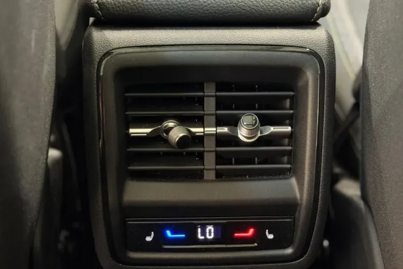 Skoda Kodiaq din 2024 cu 19.215 km - oferta SKO132151 - foto 26