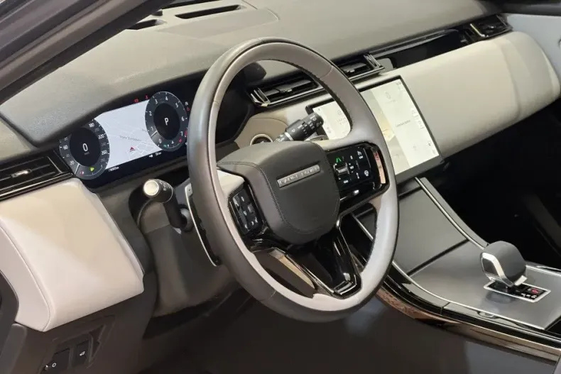 Land Rover Range Rover Velar din 2024 cu 16.392 km - oferta LAN132156 - foto 4