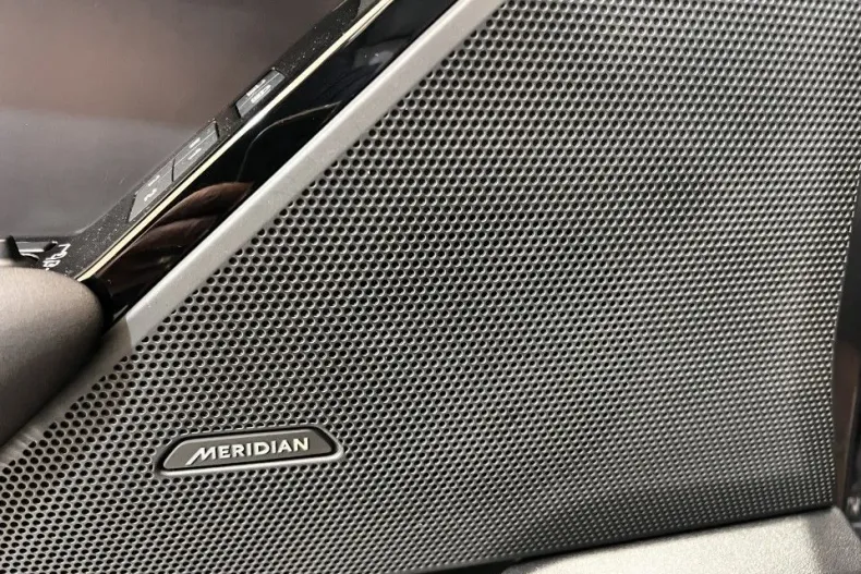 Land Rover Range Rover Velar din 2024 cu 16.392 km - oferta LAN132156 - foto 15