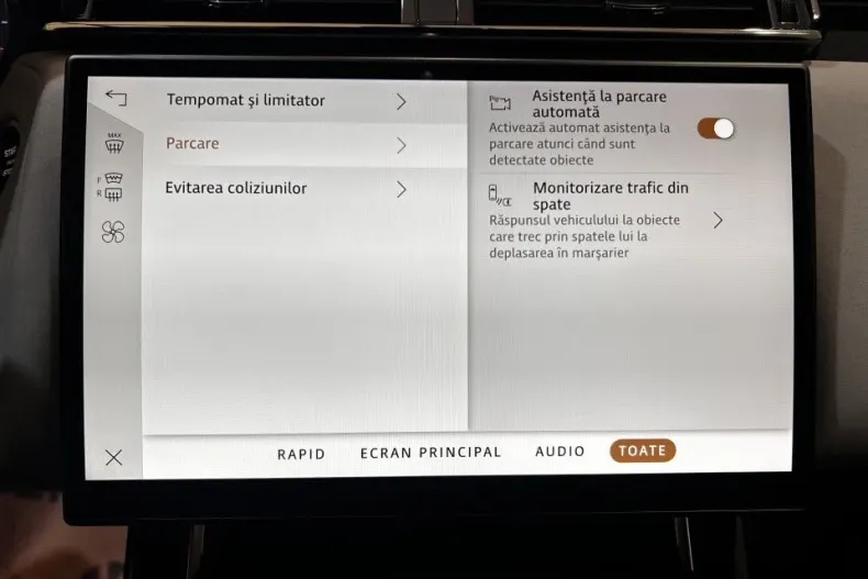 Land Rover Range Rover Velar din 2024 cu 16.392 km - oferta LAN132156 - foto 32