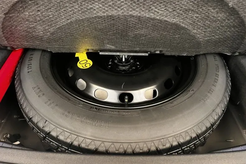 Land Rover Range Rover Velar din 2024 cu 16.392 km - oferta LAN132156 - foto 38