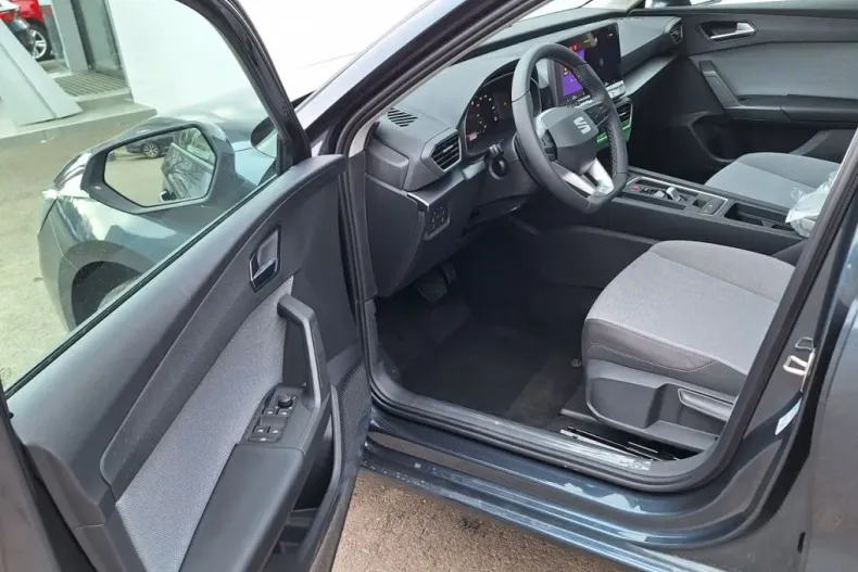 Seat Leon din 2025 cu 5 km - oferta SEA132164 - foto 9