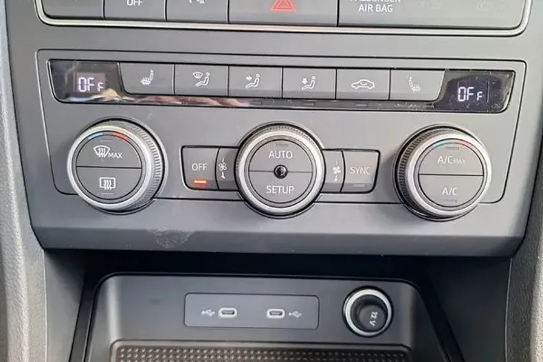 Seat Ateca din 2024 cu 5 km - oferta SEA132167 - foto 19