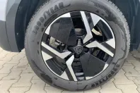 Peugeot 2008 din 2024 cu 5.900 km - oferta PEU132173 - foto 16