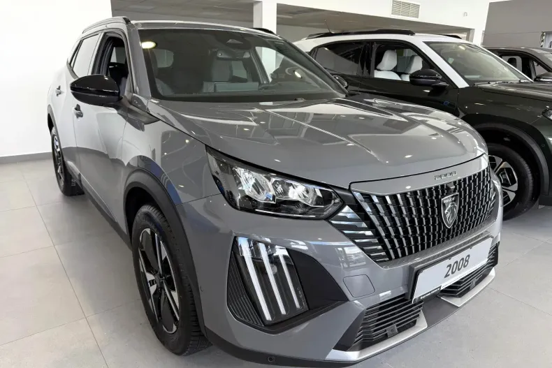 Peugeot 2008 din 2025 cu 10 km - oferta PEU132177 - foto 3