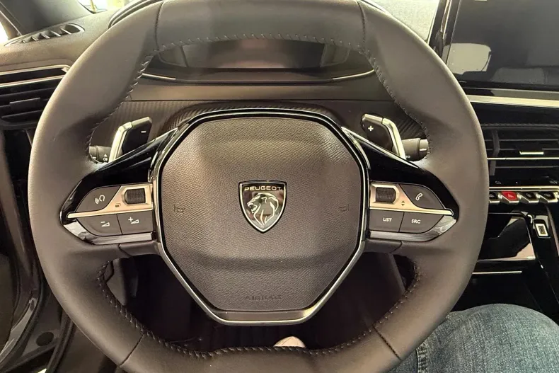 Peugeot 2008 din 2025 cu 10 km - oferta PEU132177 - foto 9