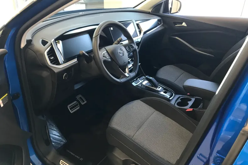 Opel Grandland (X) din 2022 cu 18.500 km - oferta OPE132184 - foto 5