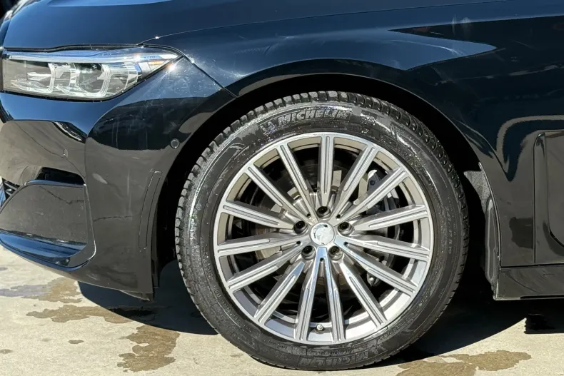 BMW Seria 7 din 2022 cu 76.681 km - oferta BMW132185 - foto 26