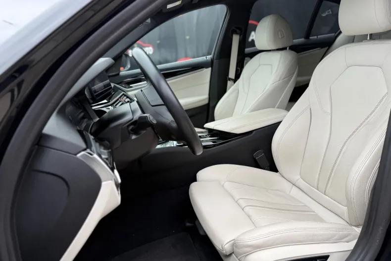 BMW Seria 5 din 2022 cu 81.145 km - oferta BMW132187 - foto 14