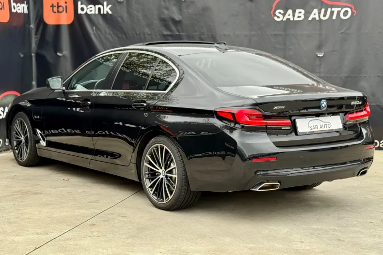 BMW Seria 5 din 2022 cu 81.145 km - oferta BMW132187 - foto 31