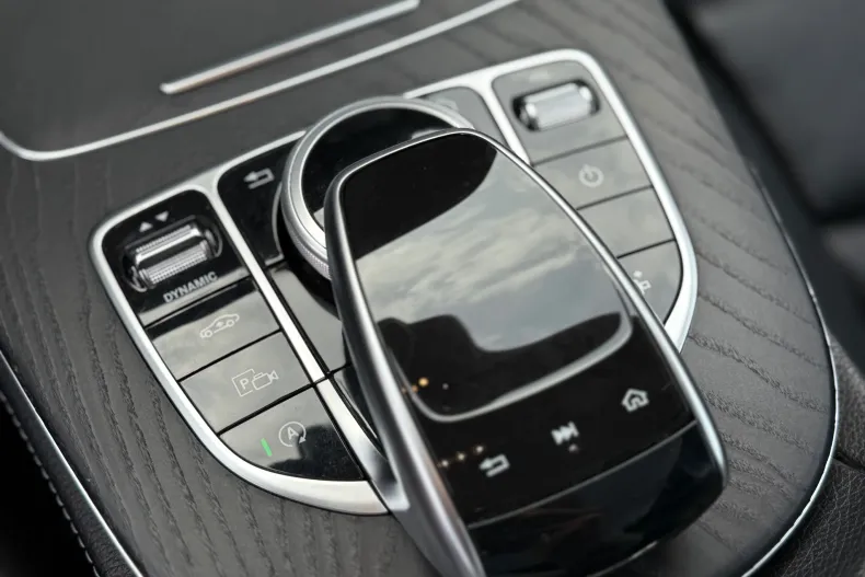 Mercedes-Benz E din 2019 cu 98.439 km - oferta MER132189 - foto 11