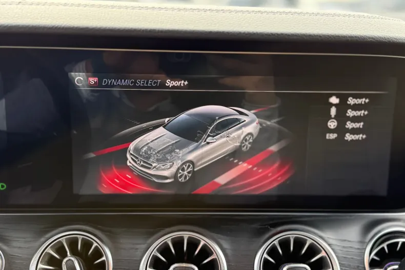 Mercedes-Benz E din 2019 cu 98.439 km - oferta MER132189 - foto 19