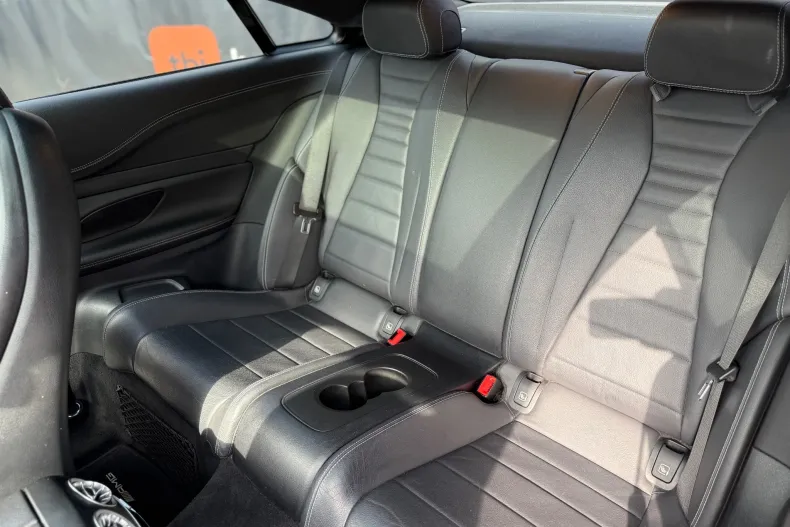 Mercedes-Benz E din 2019 cu 98.439 km - oferta MER132189 - foto 24