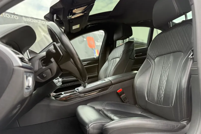 BMW Seria 7 din 2019 cu 99.800 km - oferta BMW132198 - foto 13