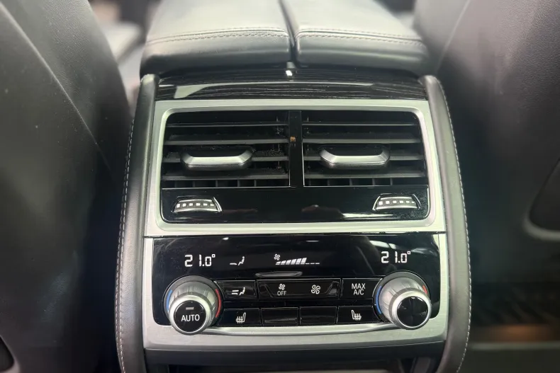 BMW Seria 7 din 2019 cu 99.800 km - oferta BMW132198 - foto 28