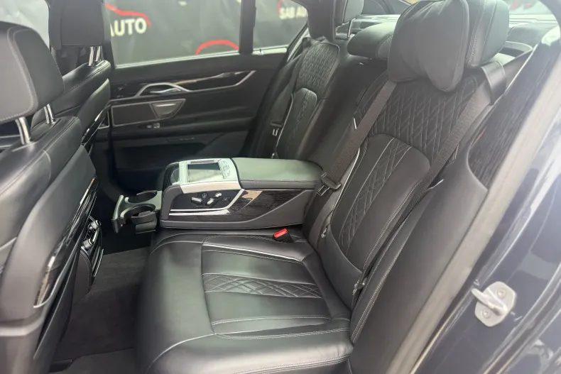BMW Seria 7 din 2019 cu 99.800 km - oferta BMW132198 - foto 29