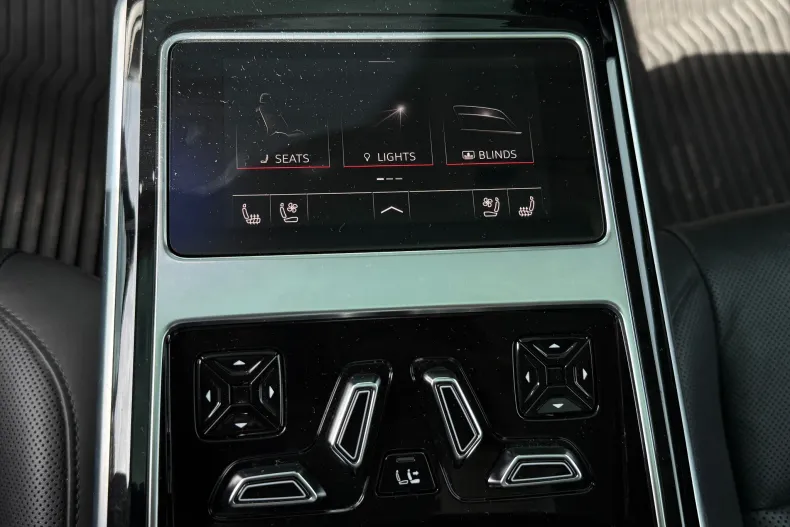 Audi A8 din 2023 cu 64.559 km - oferta AUD132219 - foto 26