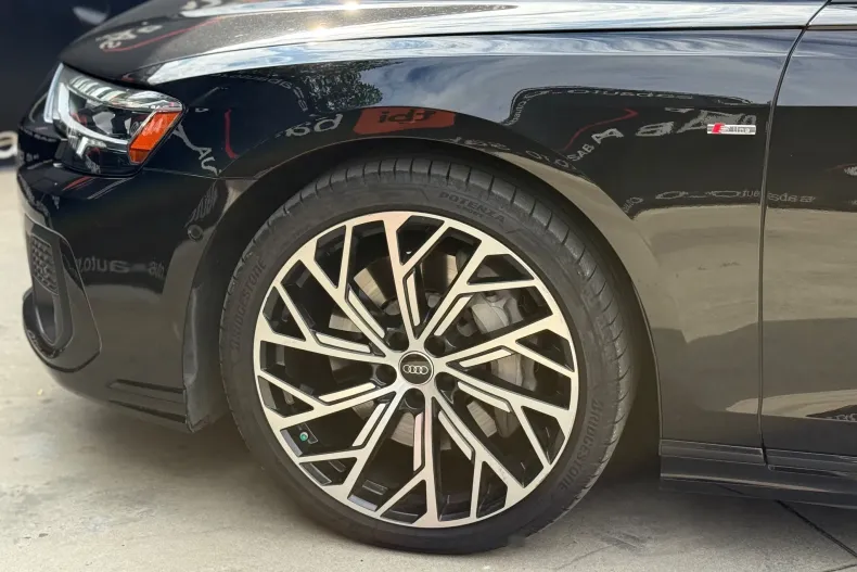 Audi A8 din 2023 cu 64.559 km - oferta AUD132219 - foto 31