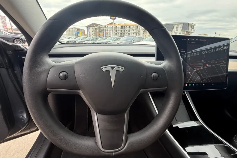 Tesla Model 3 din 2020 cu 141.627 km - oferta TES132220 - foto 6