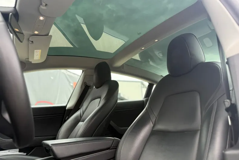 Tesla Model 3 din 2020 cu 141.627 km - oferta TES132220 - foto 7