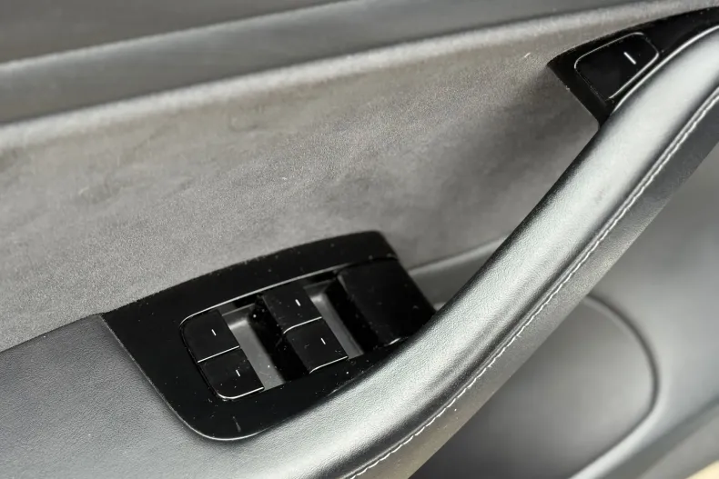 Tesla Model 3 din 2020 cu 141.627 km - oferta TES132220 - foto 9