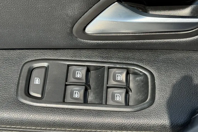 Dacia Duster din 2021 cu 66.950 km - oferta DAC132231 - foto 10