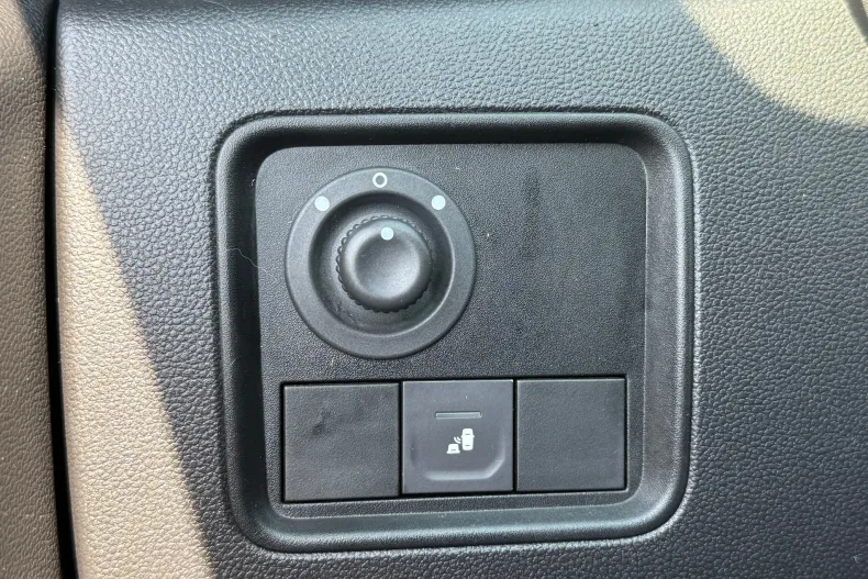 Dacia Duster din 2021 cu 66.950 km - oferta DAC132231 - foto 12