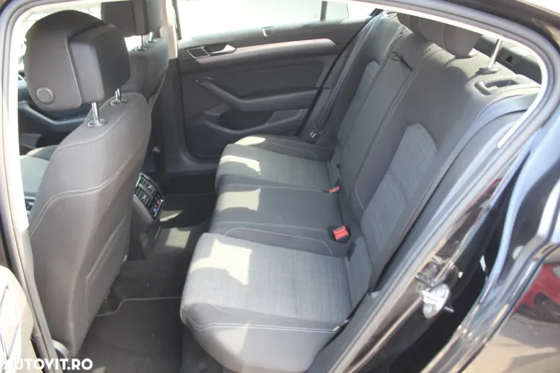 Volkswagen Passat din 2020 cu 124.135 km - oferta VOL132238 - foto 17