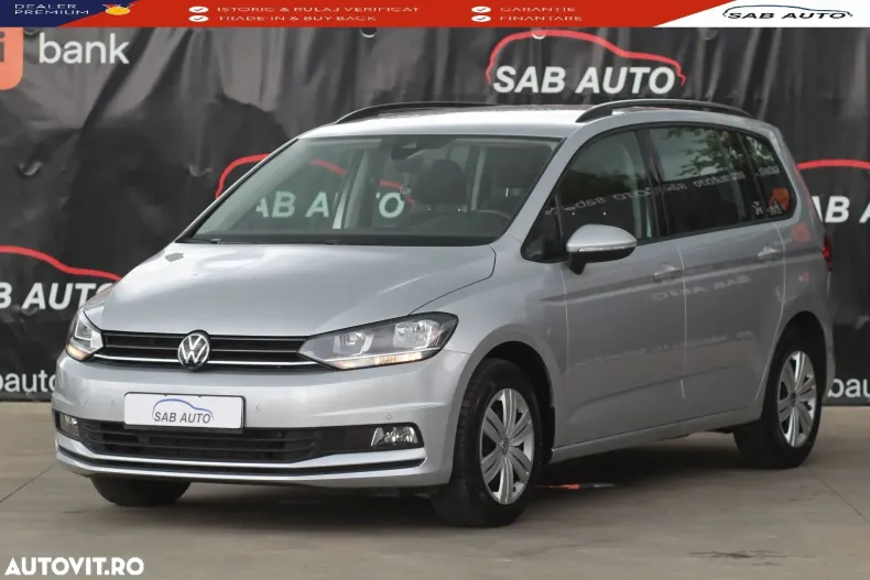Volkswagen Touran din 2023 cu 18.941 km - oferta VOL132244 - foto 1