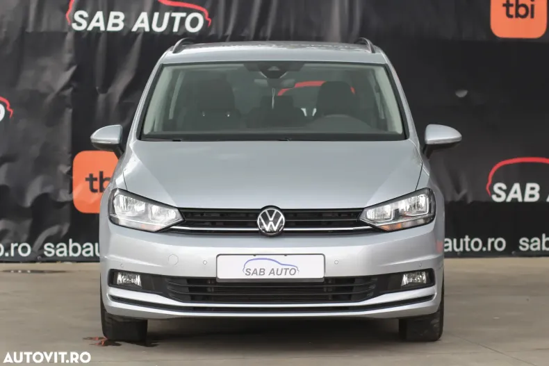 Volkswagen Touran din 2023 cu 18.941 km - oferta VOL132244 - foto 3