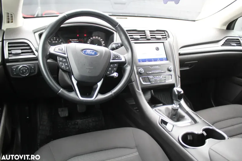 Ford Mondeo din 2020 cu 65.792 km - oferta FOR132249 - foto 5