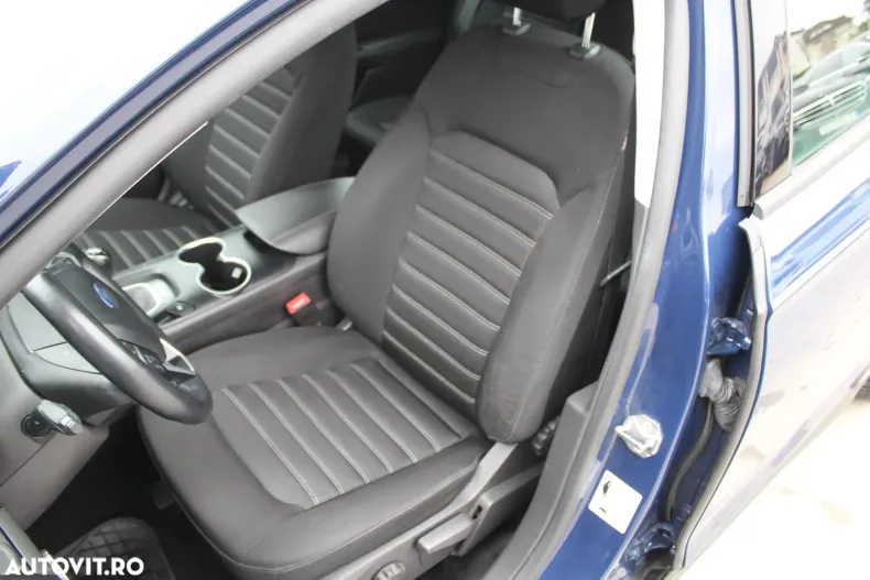 Ford Mondeo din 2020 cu 65.792 km - oferta FOR132249 - foto 10