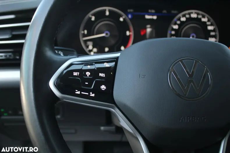 Volkswagen Touareg din 2022 cu 172.263 km - oferta VOL132251 - foto 6