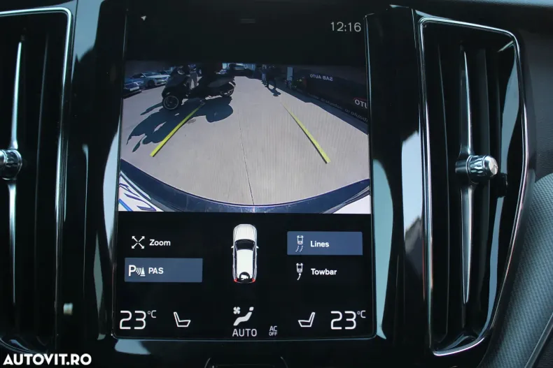 Volvo XC60 din 2019 cu 67.494 km - oferta VOL132256 - foto 12