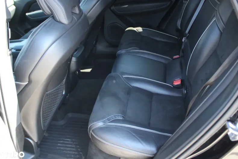 Volvo XC60 din 2019 cu 67.494 km - oferta VOL132256 - foto 16