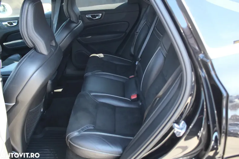 Volvo XC60 din 2019 cu 67.494 km - oferta VOL132256 - foto 19