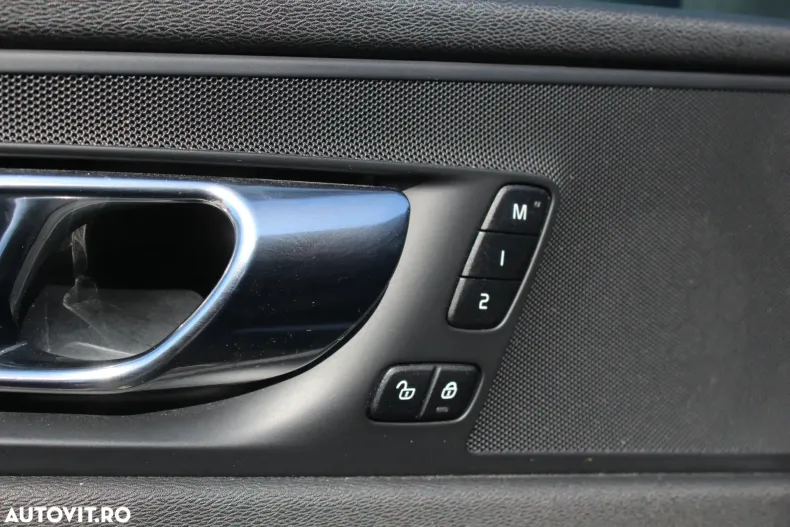 Volvo XC60 din 2019 cu 67.494 km - oferta VOL132256 - foto 20