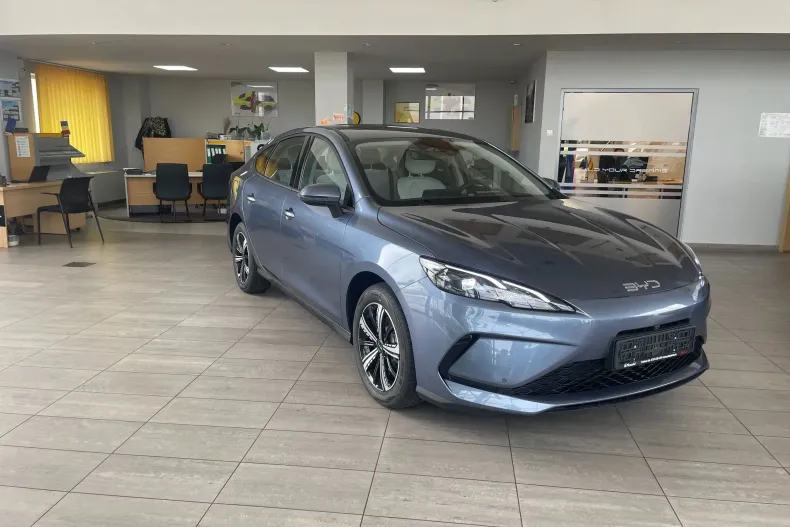 BYD SEAL din 2025 cu 1 km - oferta BYD132296 - foto 1