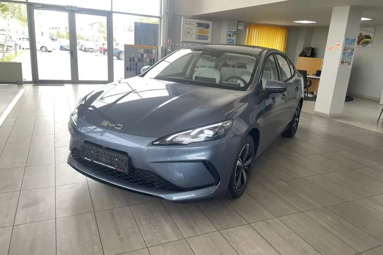 BYD SEAL din 2025 cu 1 km - oferta BYD132296 - foto 2