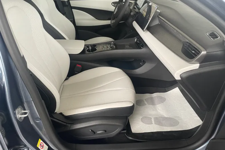 BYD SEAL din 2025 cu 1 km - oferta BYD132296 - foto 9