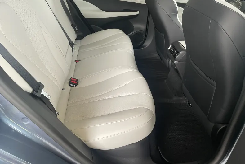 BYD SEAL din 2025 cu 1 km - oferta BYD132296 - foto 11