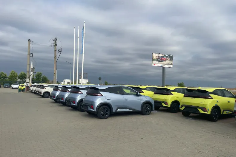 BYD DOLPHIN din 2025 cu 1 km - oferta BYD132305 - foto 7