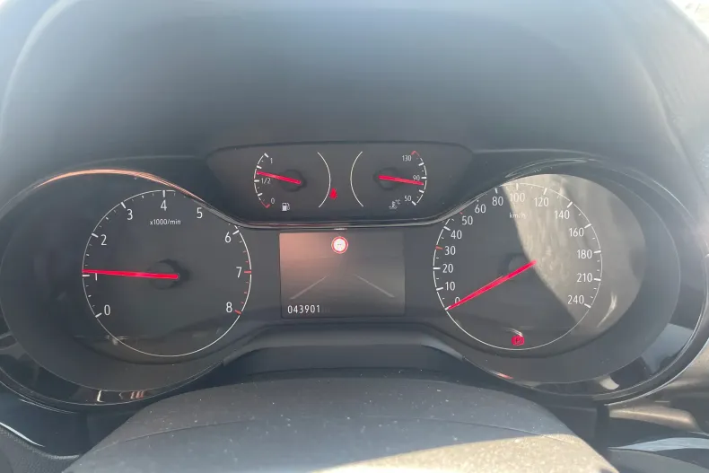 Opel Corsa din 2023 cu 43.900 km - oferta OPE132306 - foto 17