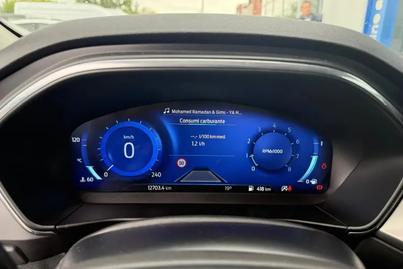 Ford Focus din 2024 cu 15.400 km - oferta FOR132307 - foto 9